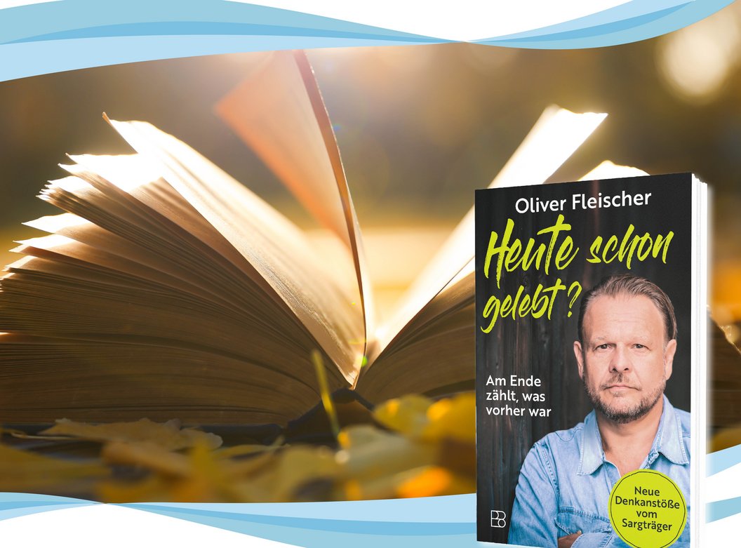 Aufgeschlagenes Buch mit sich bewegenden Seiten und Buchcover von Oliver Fleischer mit dem Titel 'Heute schon gelebt'